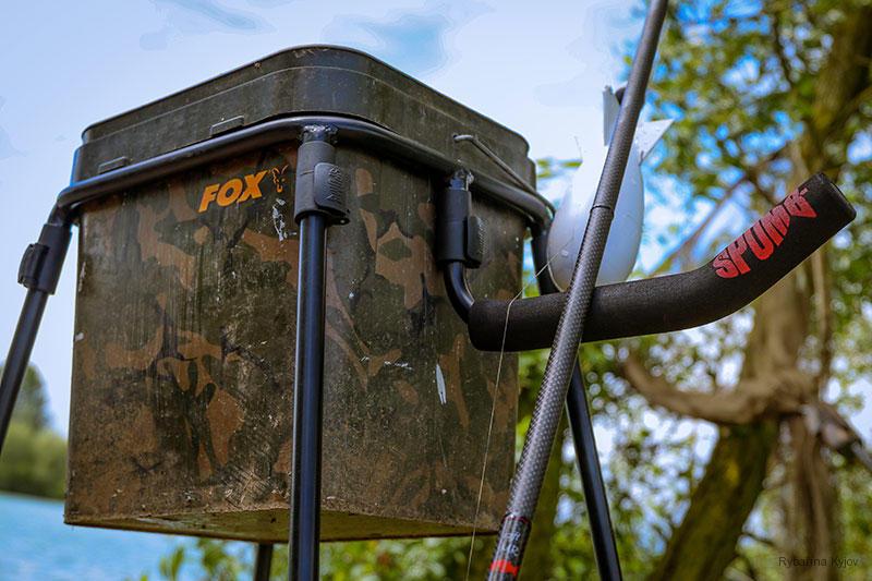 SPOMB STOJAN NA KBELÍK SINGLE BUCKET STAND KIT